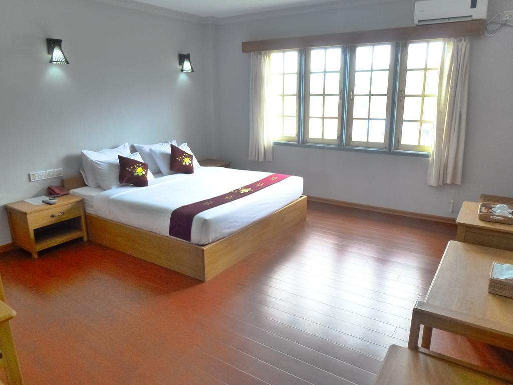 Golden Lotus Inle Hotel Nyaung Shwe Quarto foto